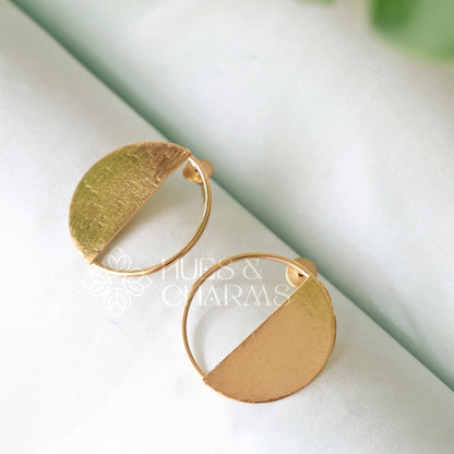 GOLDEN ECLIPSE STUD EARRINGS