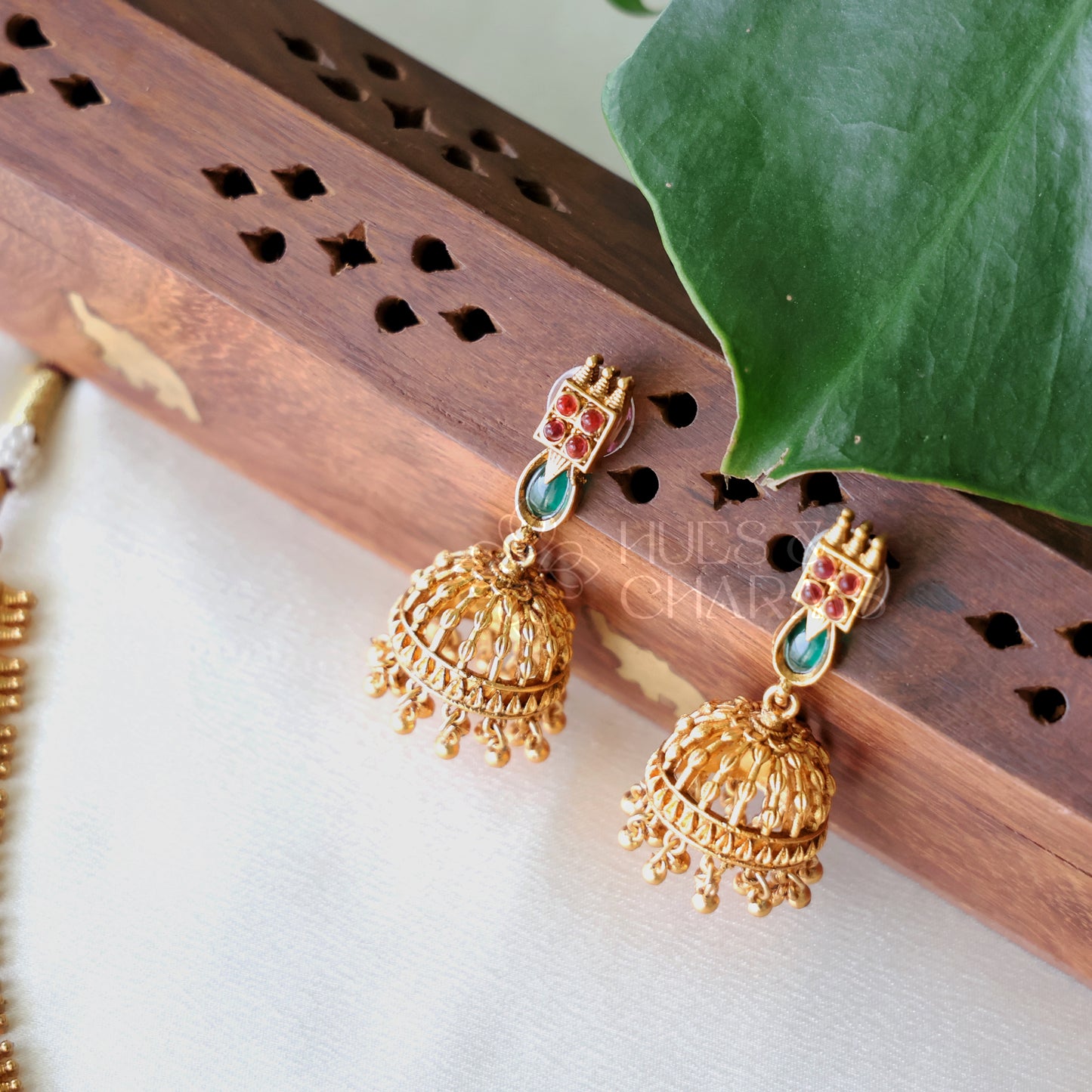 TRADITIONAL RATNA PALAKKA NECKLACE SET