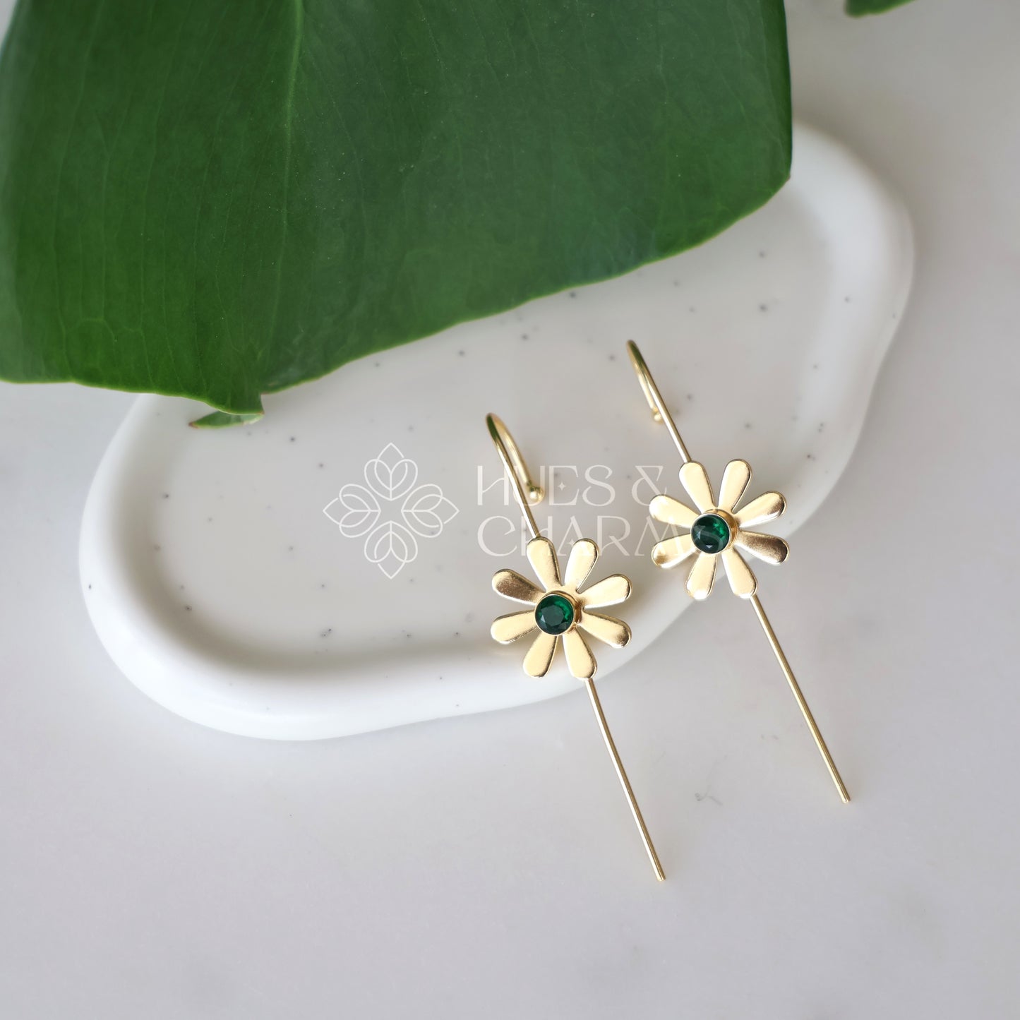 GOLDEN DAISY FLOWER AD EAR CUFF (COLOURS AVAILABLE )