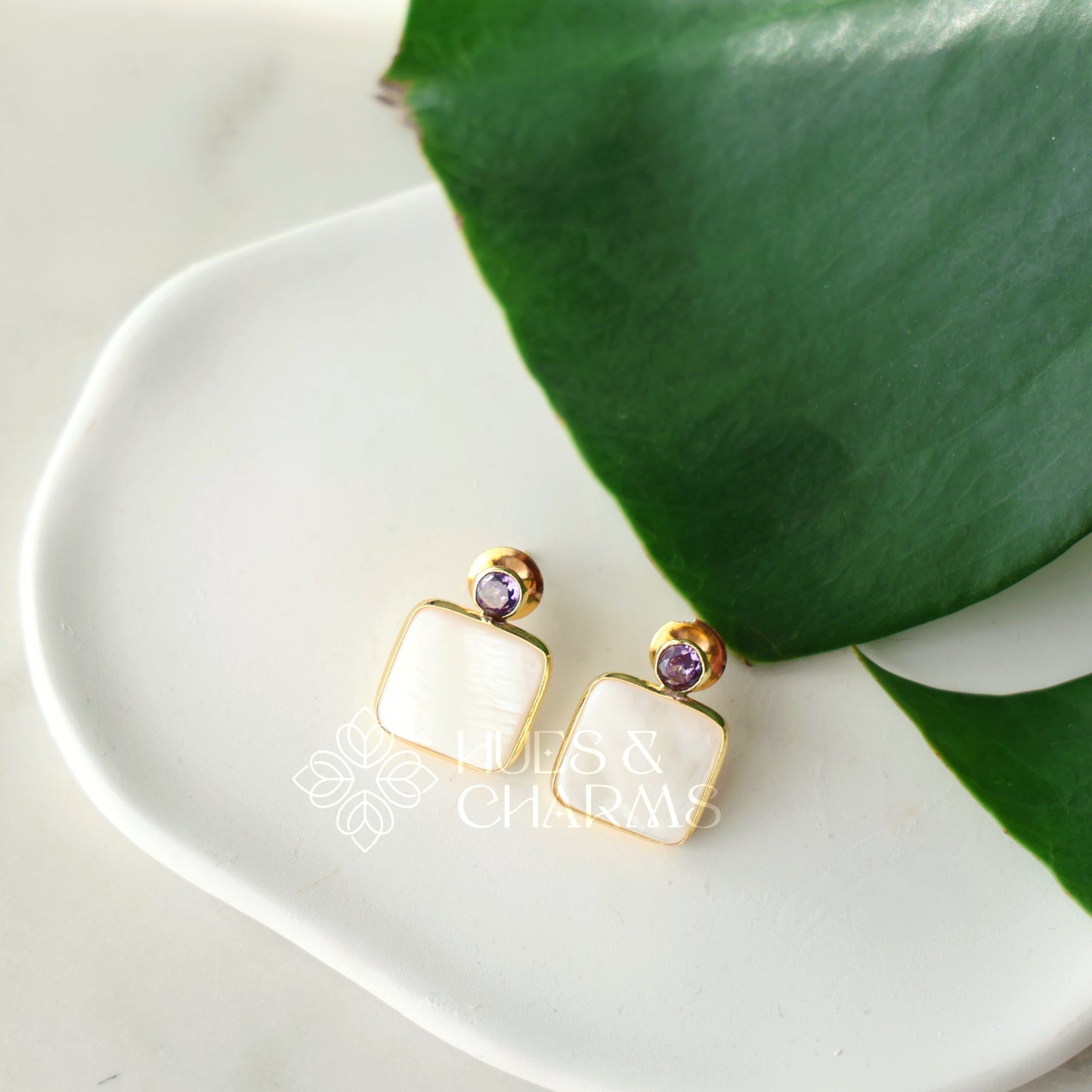 GLOSSY OPALINE MOP STUD EARRINGS (COLOURS AVAILABLE)