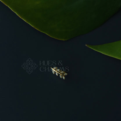 GOLDEN LEAF AD STONES NOSE PIN