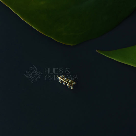 GOLDEN LEAF AD STONES NOSE PIN