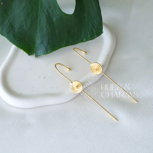 GOLDEN SPIRAL EAR CUFF