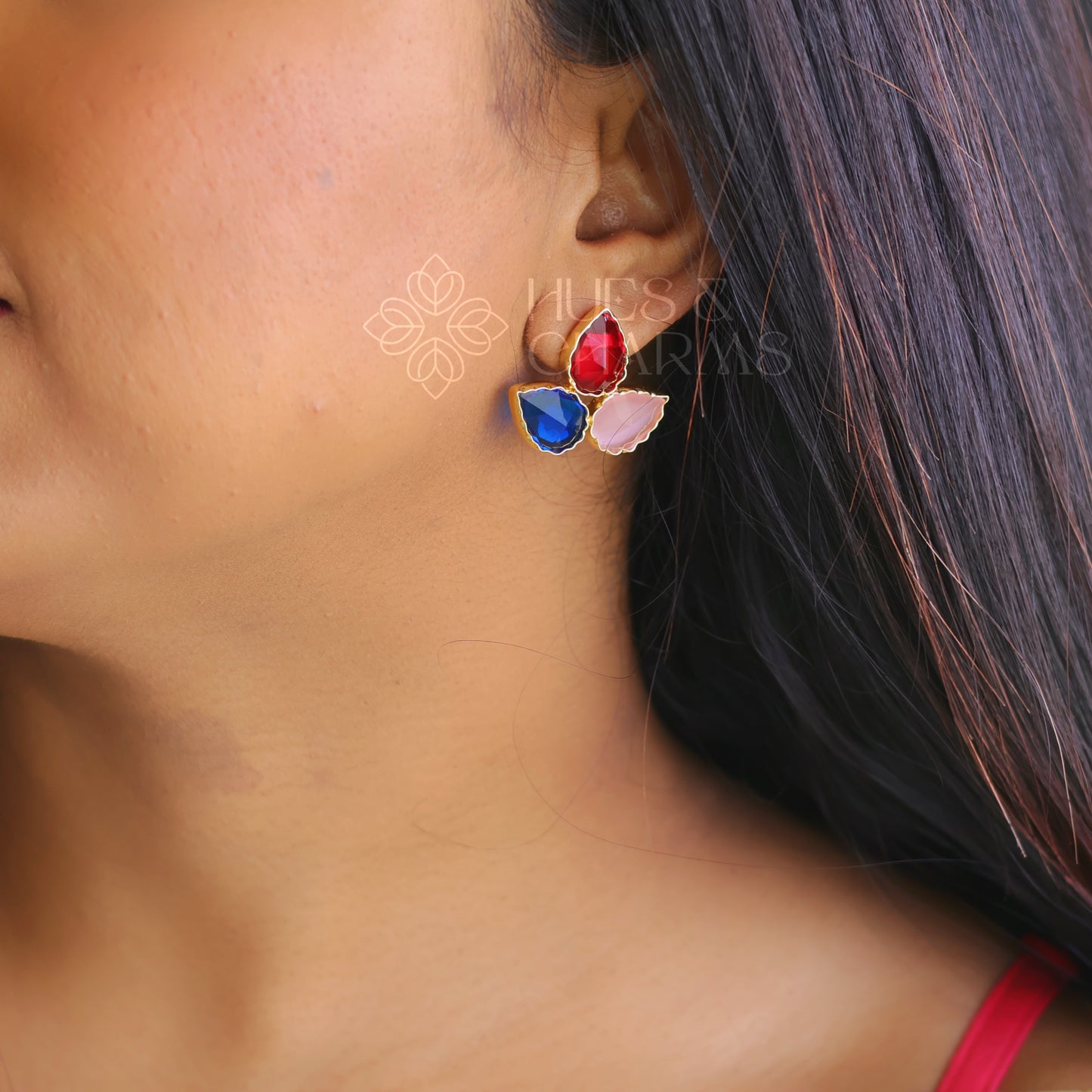 GLOSSY 3 PETAL EARRING