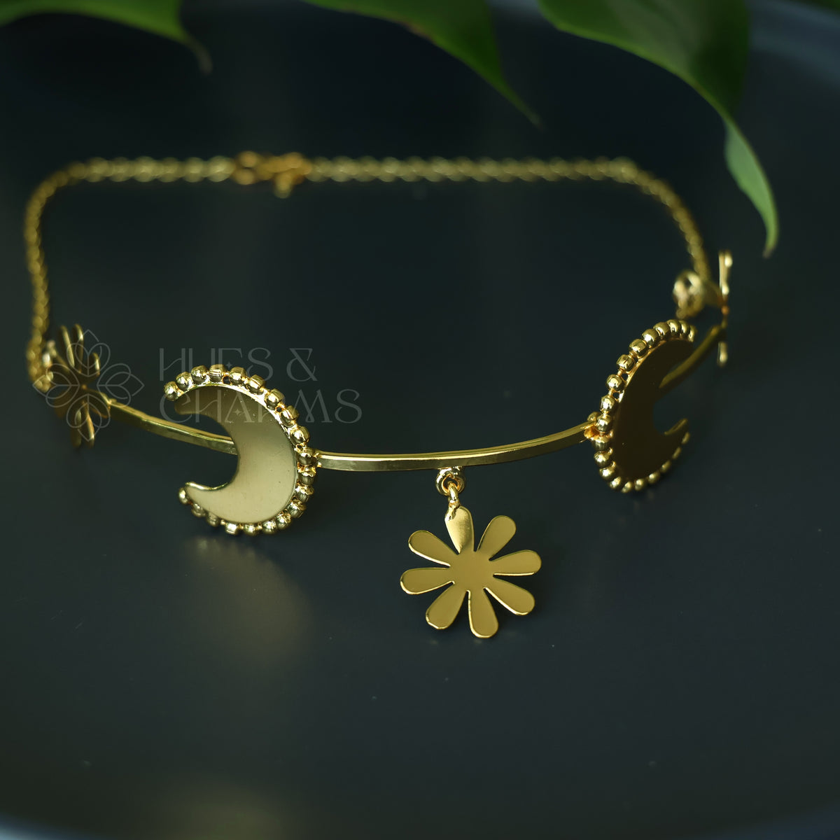 GOLDEN CRESCENT BLOOM CHOKER NECK CUFF
