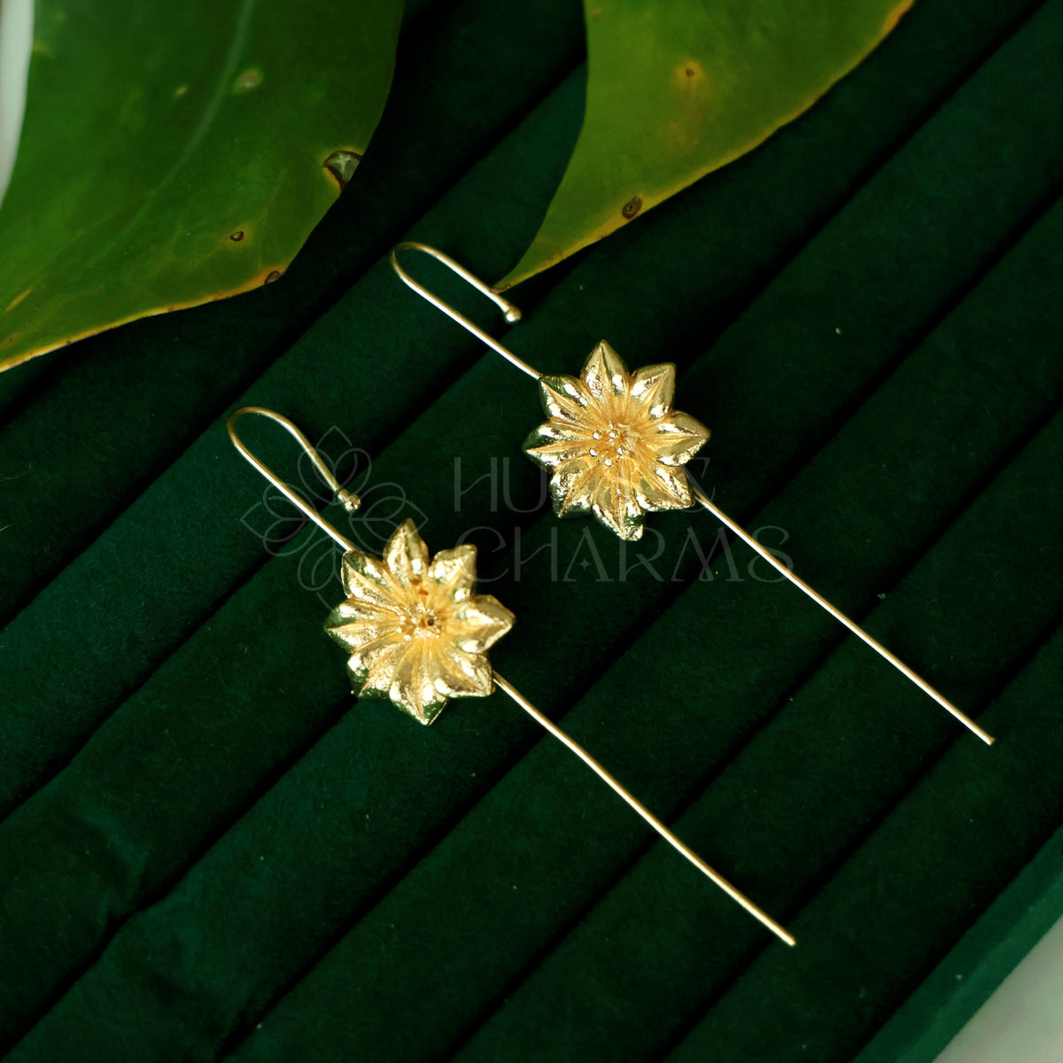 GOLDEN DAHLIA FLOREA EAR CUFF