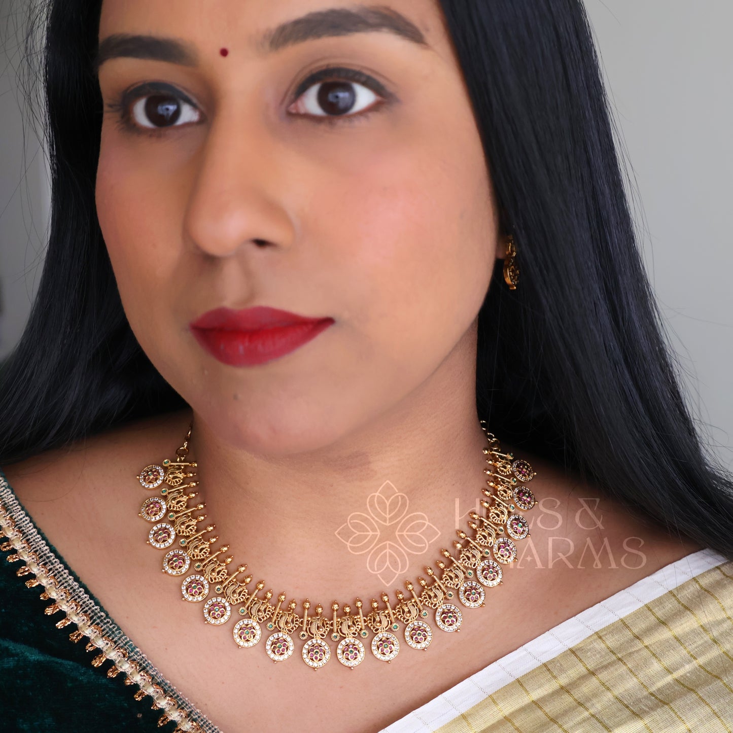 TRADITIONAL GOLDEN SUVARNA MAYURI NECKLACE SET