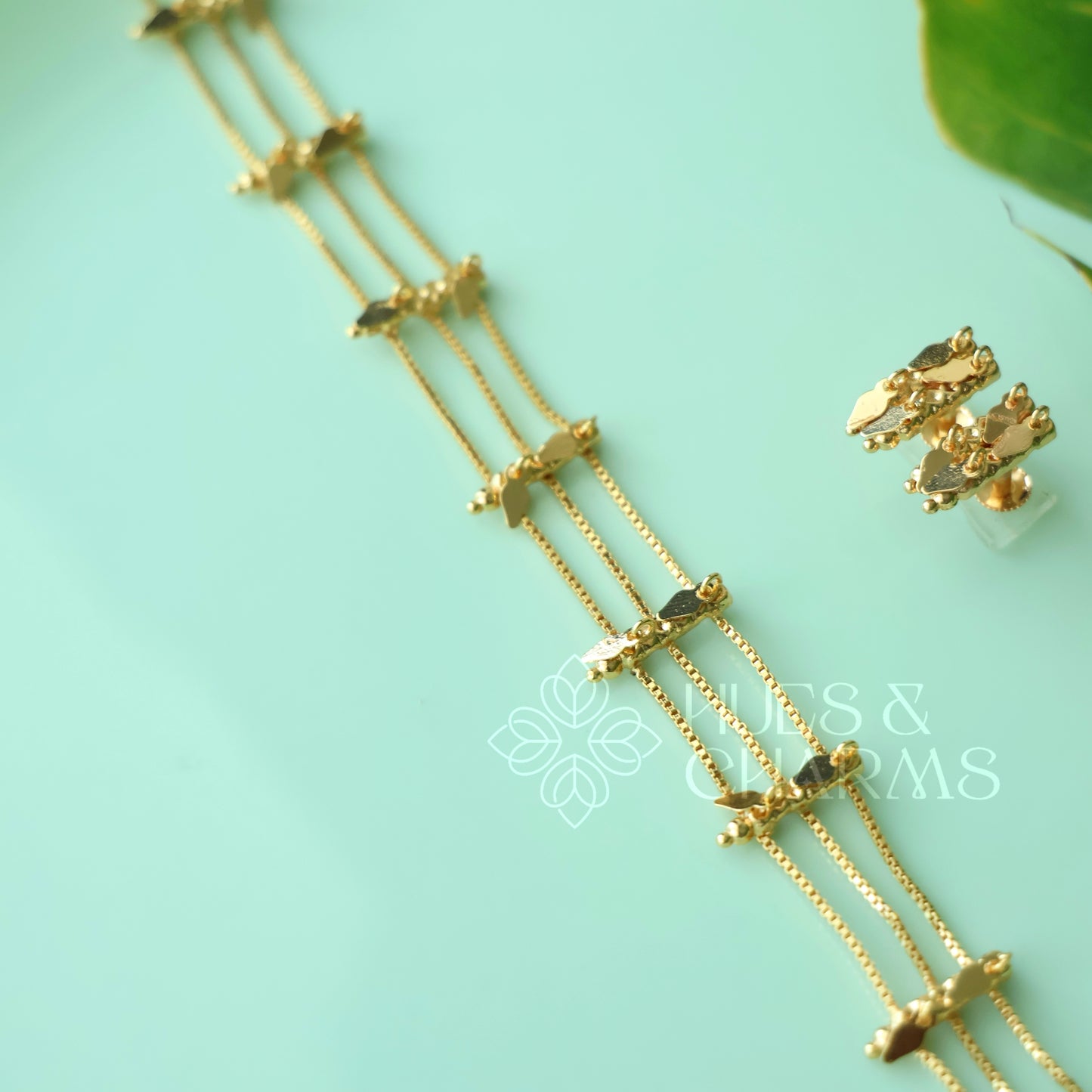 TRADITIONAL STATEMENT 3 LAYER SIMPLE ELAKKATHALI CHOKER SET | GOLD PLATED