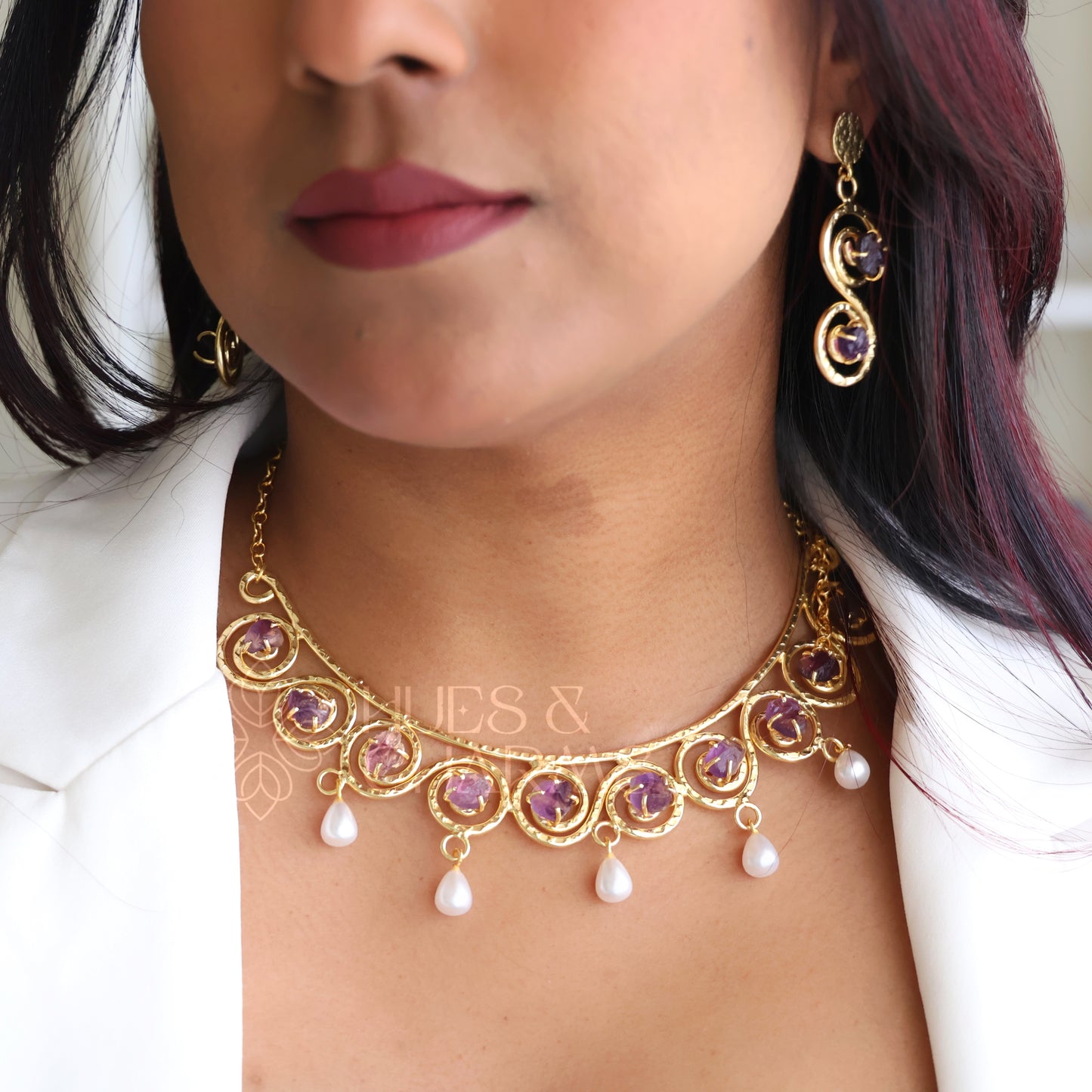 NATURAL STONE LUMIERE NECKLACE SET WITH PEARLS (Colours available)