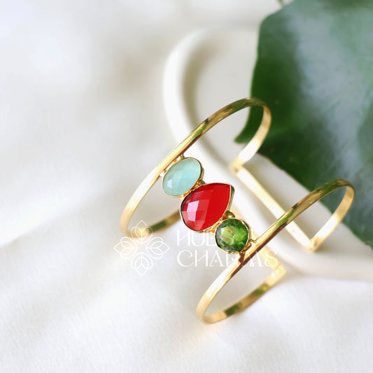 GOLDEN GLOSSY TRIO SHAPE HAND CUFF (COLOURS AVAILABLE)