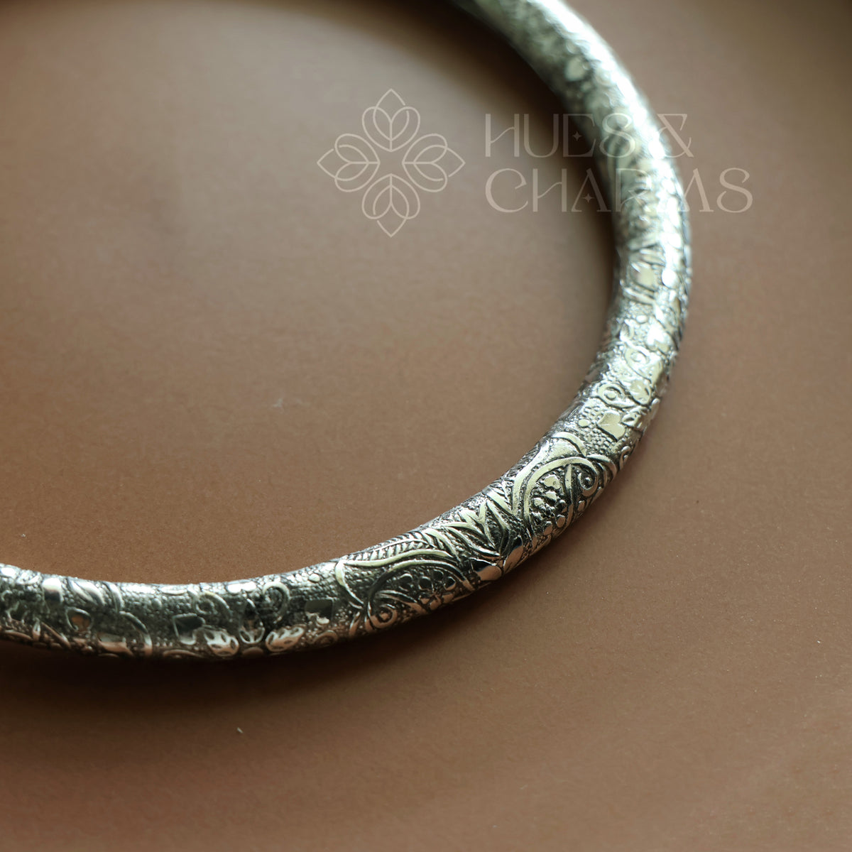 OXIDIZED NAKSHI HASLI WITH DETAILINGS