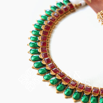 GOLDEN KOVAI PALAKKA NECKLACE SET (COLOURS AVAILABLE)
