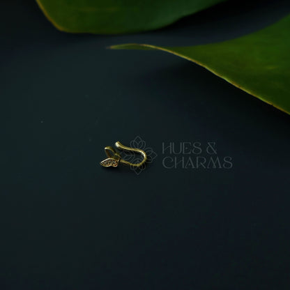 GOLDEN BUTTERFLY AD STONES NOSE PIN