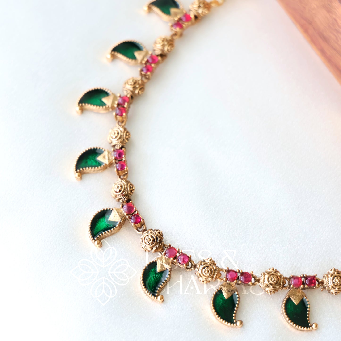TRADITIONAL PALAKKA VAIDEHI NECKLACE SET (Colours available)