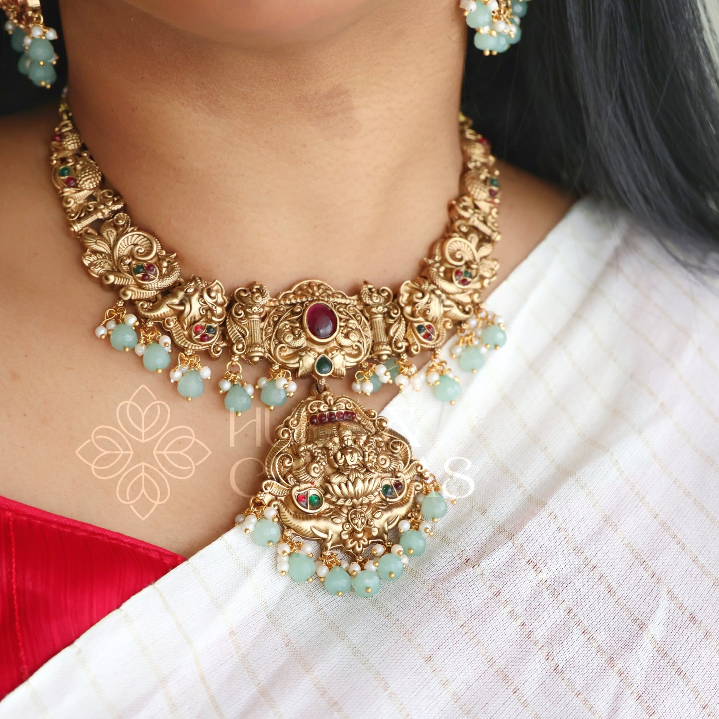 TRADITIONAL LAKSHMI NECKLACE SET