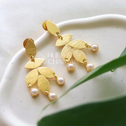 LEAF DROP EARRINGS WITH PEARL