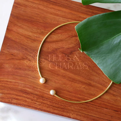 GOLDEN TWIN PEARL AURELIA NECKCUFF