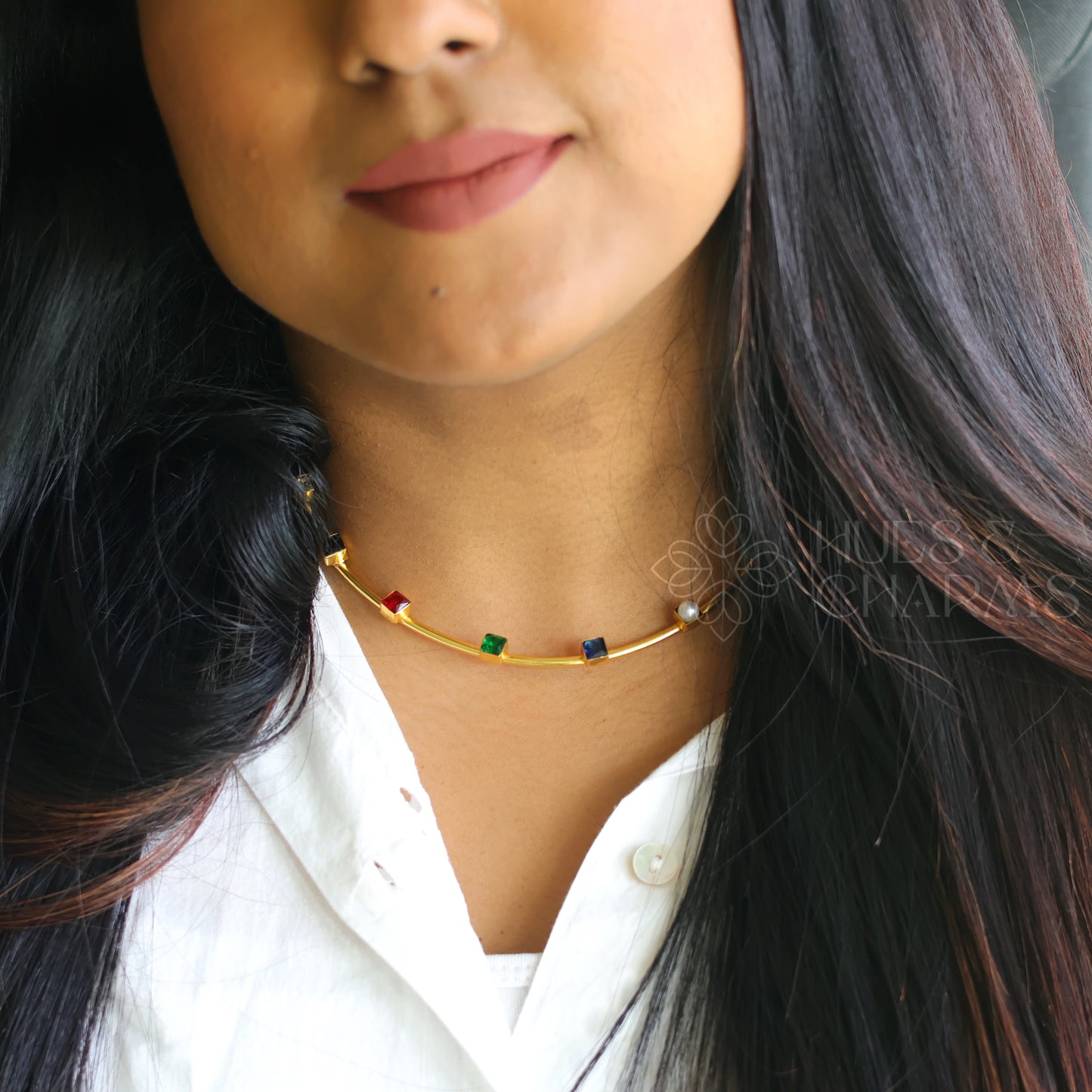 MULTICOLOR NECKPIECE