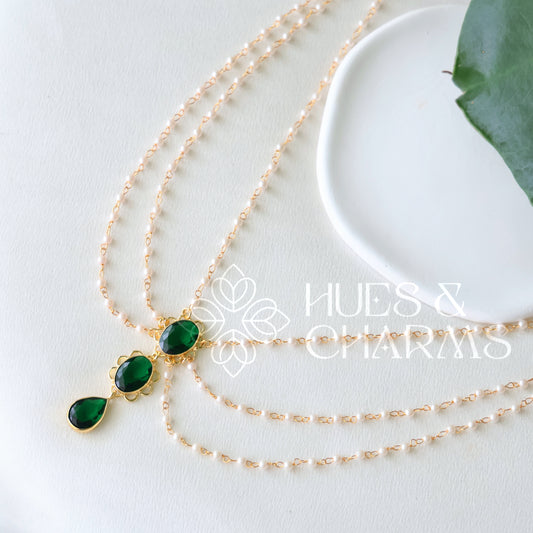 GOLDEN 3 LAYER PEARL AND GLOSSY STONE NECKLACE (COLOURS AVAILABLE)