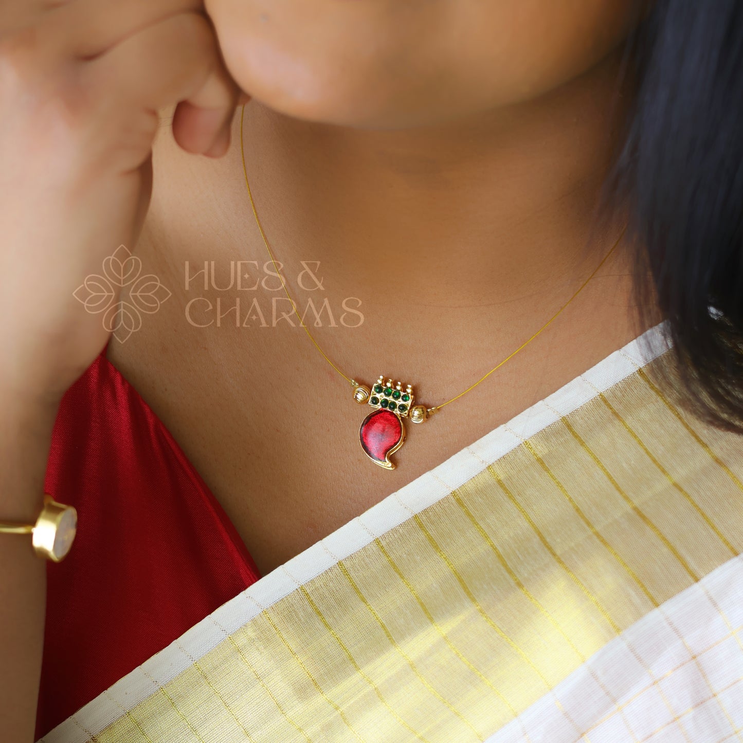 MANGO FLOATING NECKPIECE - RED