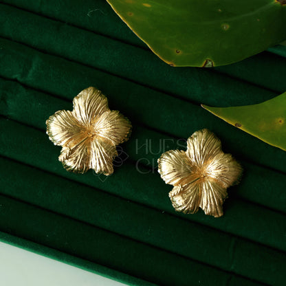 GOLDEN HIBISCUS GLOW EARRINGS