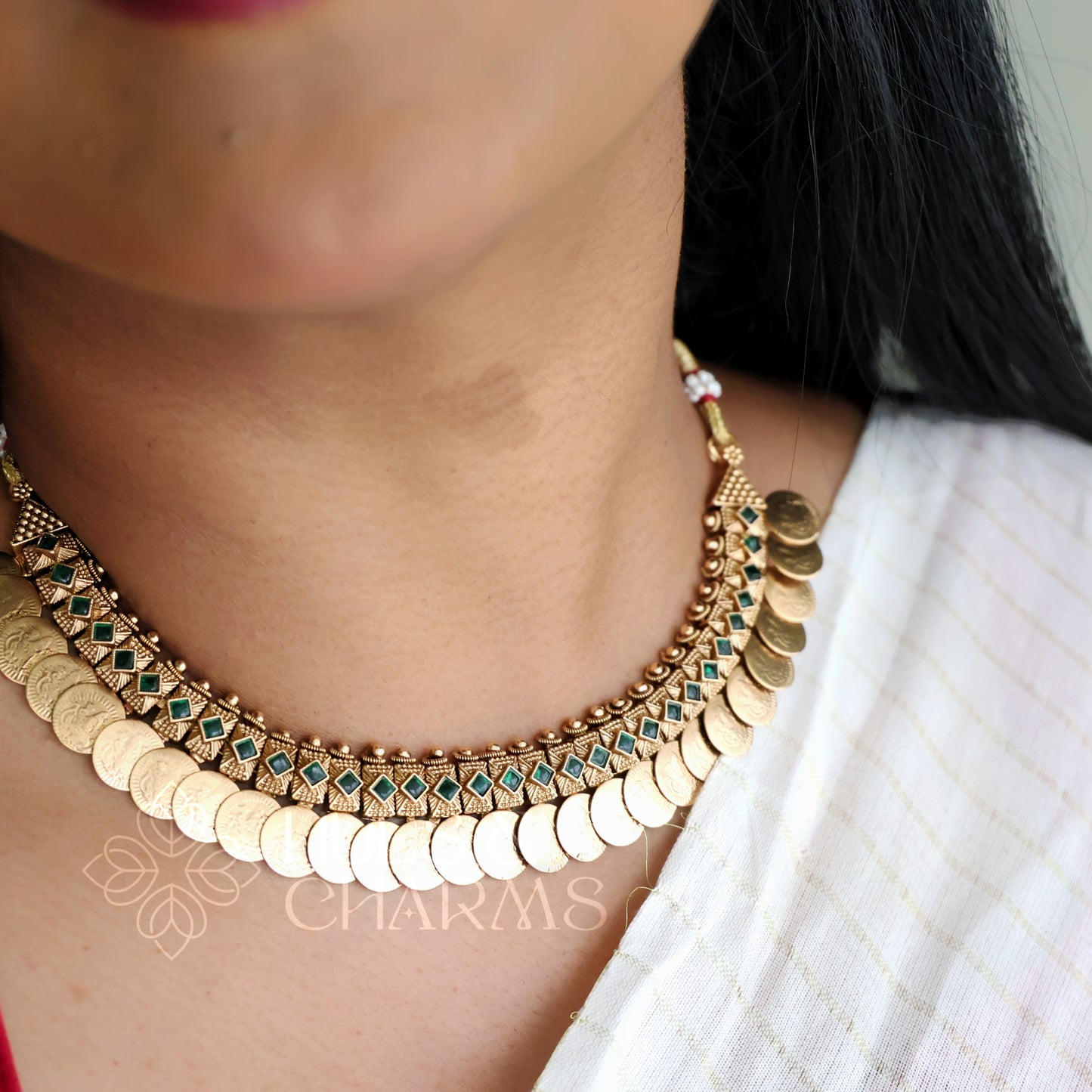 TRADITIONAL PADMA LAKSHMI BOLD COIN NECKLACE SET