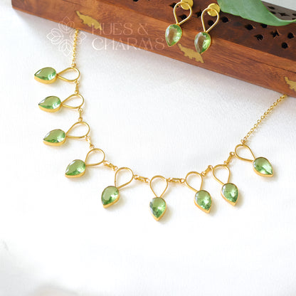 LIGHT GREEN GLOSSY DROP NECKLACE SET