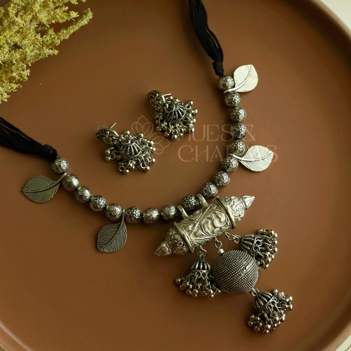 PARNIKA OXIDISED NECKLACE SET