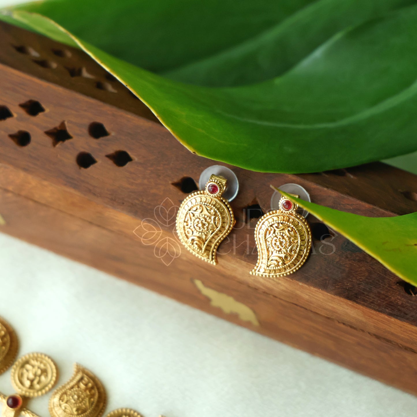 GOLDEN LAKSHMI COIN AND MANGO MOTIF HARAM SET