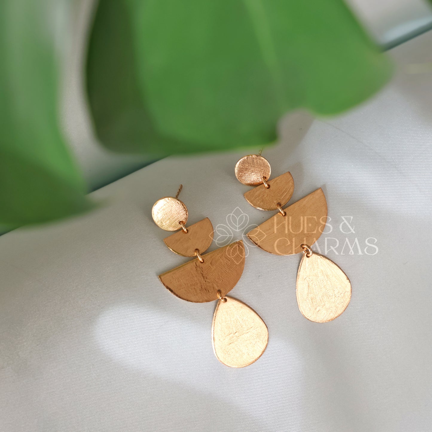 GOLDEN SOLARA DROPS EARRINGS