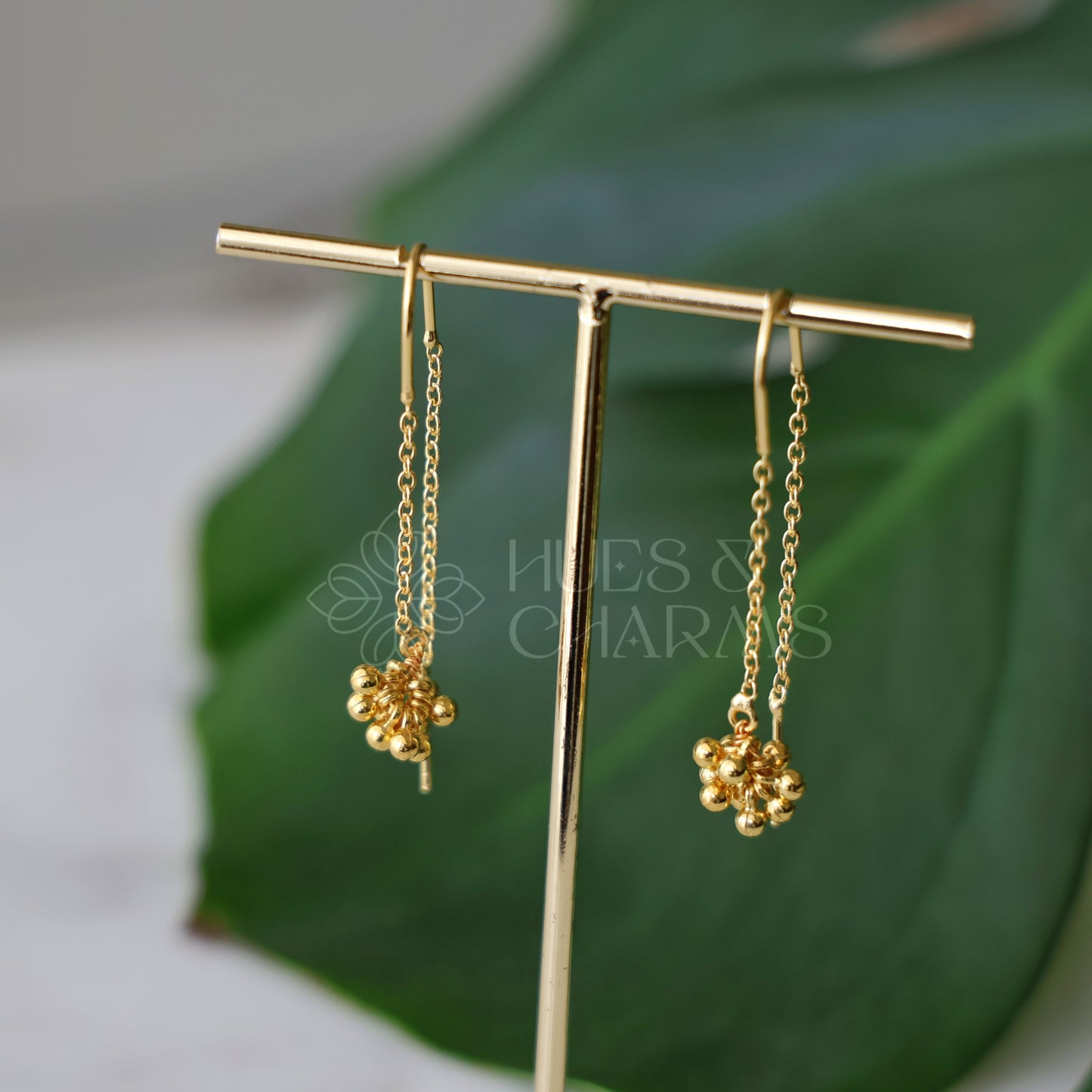 GOLDEN NEEDLE AND THREAD CLUSTER EARRINGS