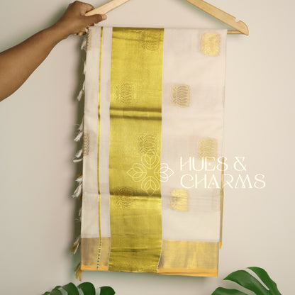 KERALA SIGNATURE KASAVU HANDLOOM THAMARA SAREE