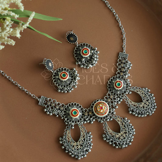 OXIDIZED STATEMENT KAASHNI NECKLACE SET