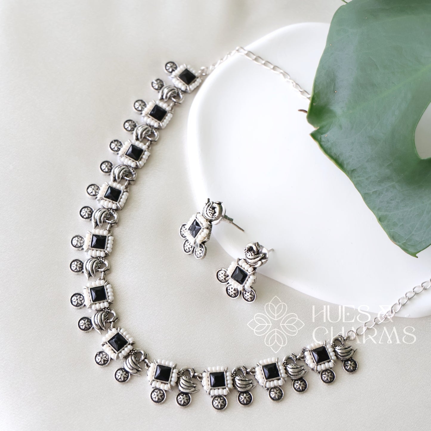 OXIDIZED GLOSSY NECKLACE SET WITH BEADS (Colours available )