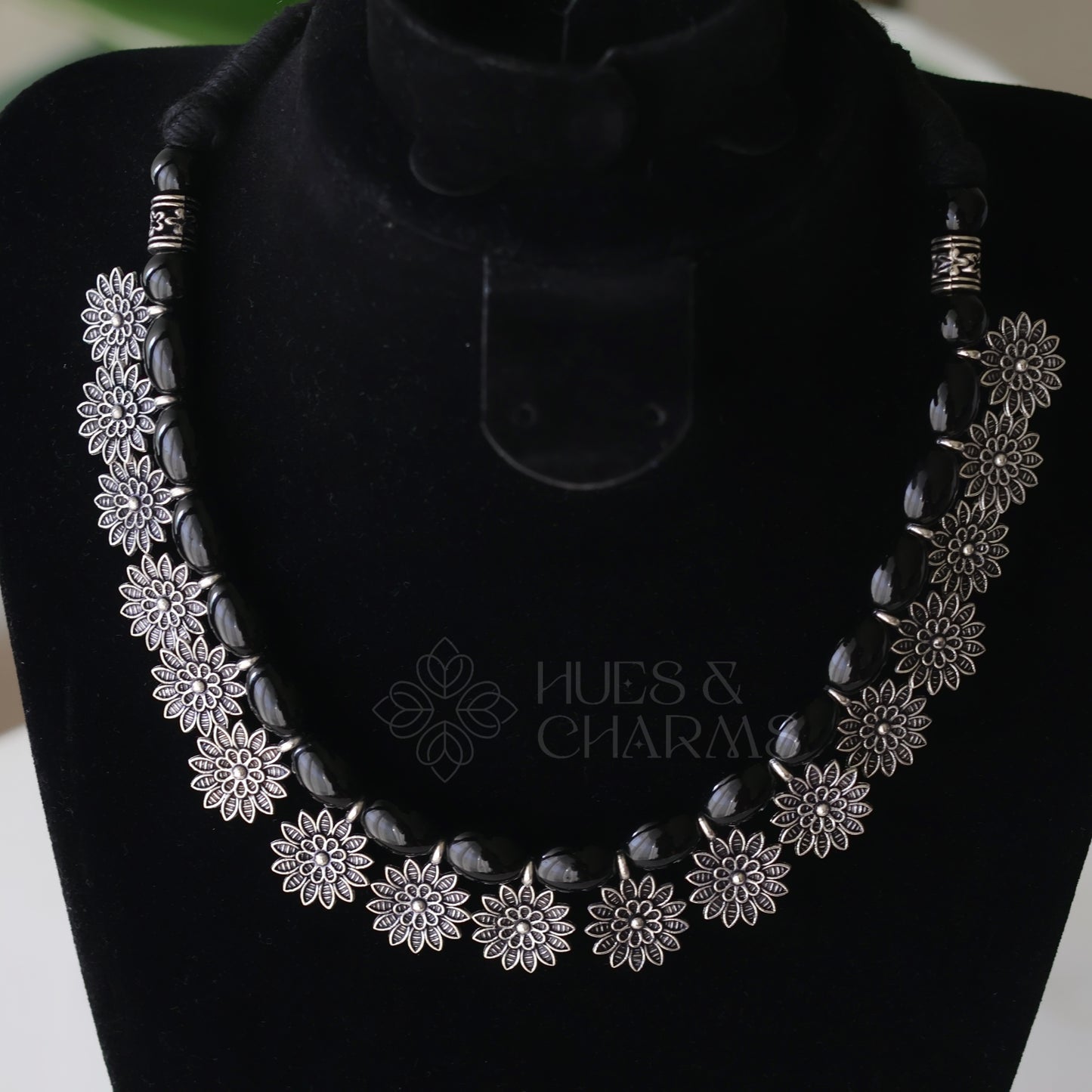 OXIDIZED FLORAL NECKPIECE