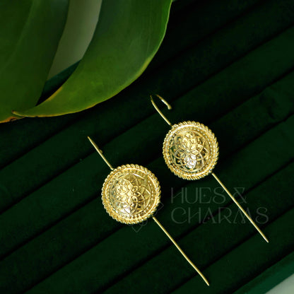 GOLDEN MANDALA EAR CUFF