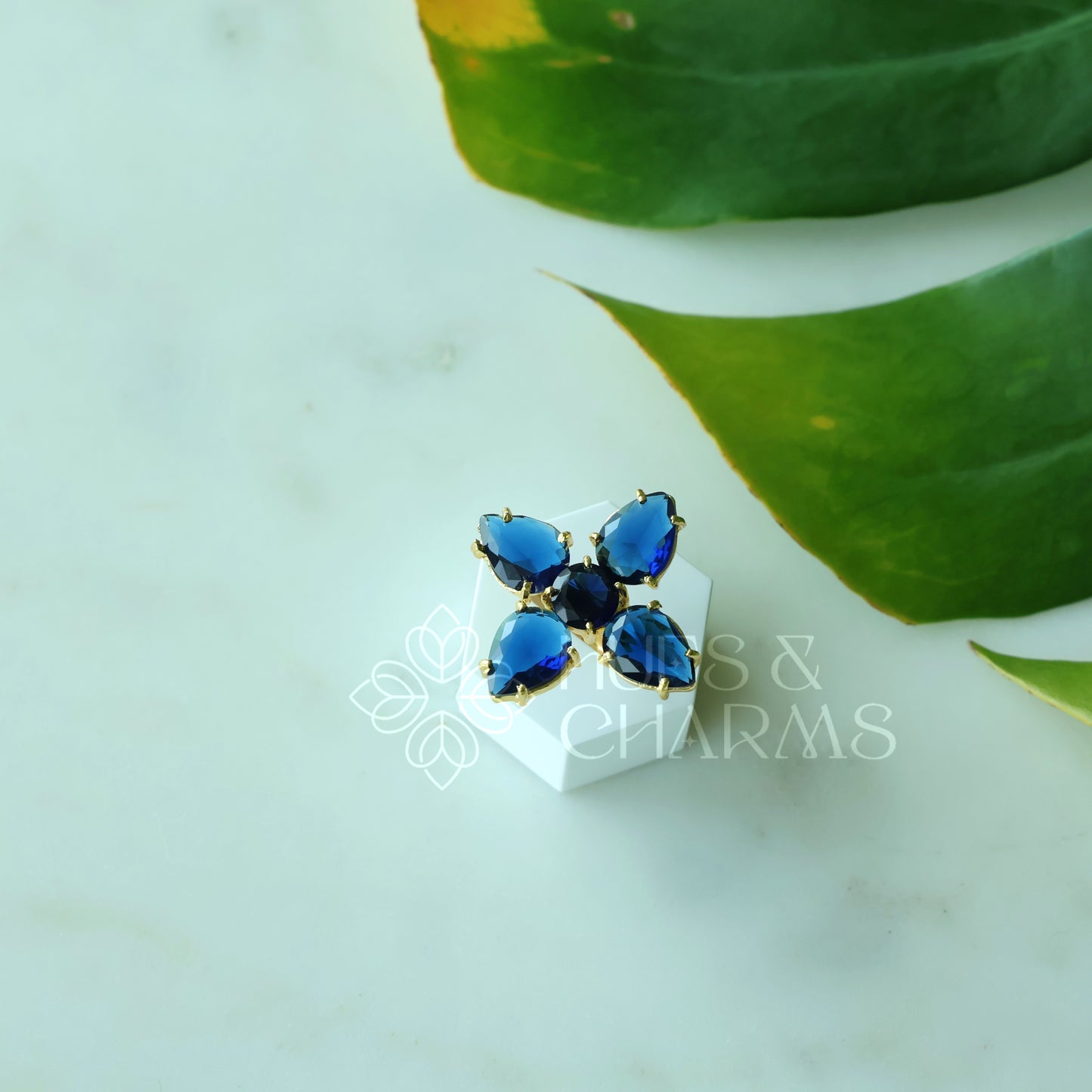 GLOSSY FLORAL STATEMENT ADJUSTABLE RING (COLOURS AVAILABLE)