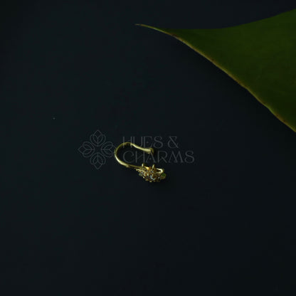 GOLDEN TARA AD STONES NOSE PIN