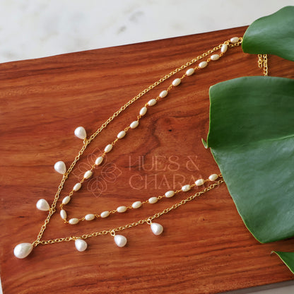 GOLDEN 2 LAYER PEARL CHARM NECKPIECE