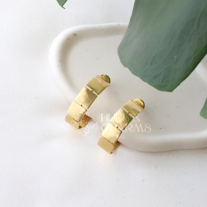 STATEMENT SQUARE HOOP EARRINGS