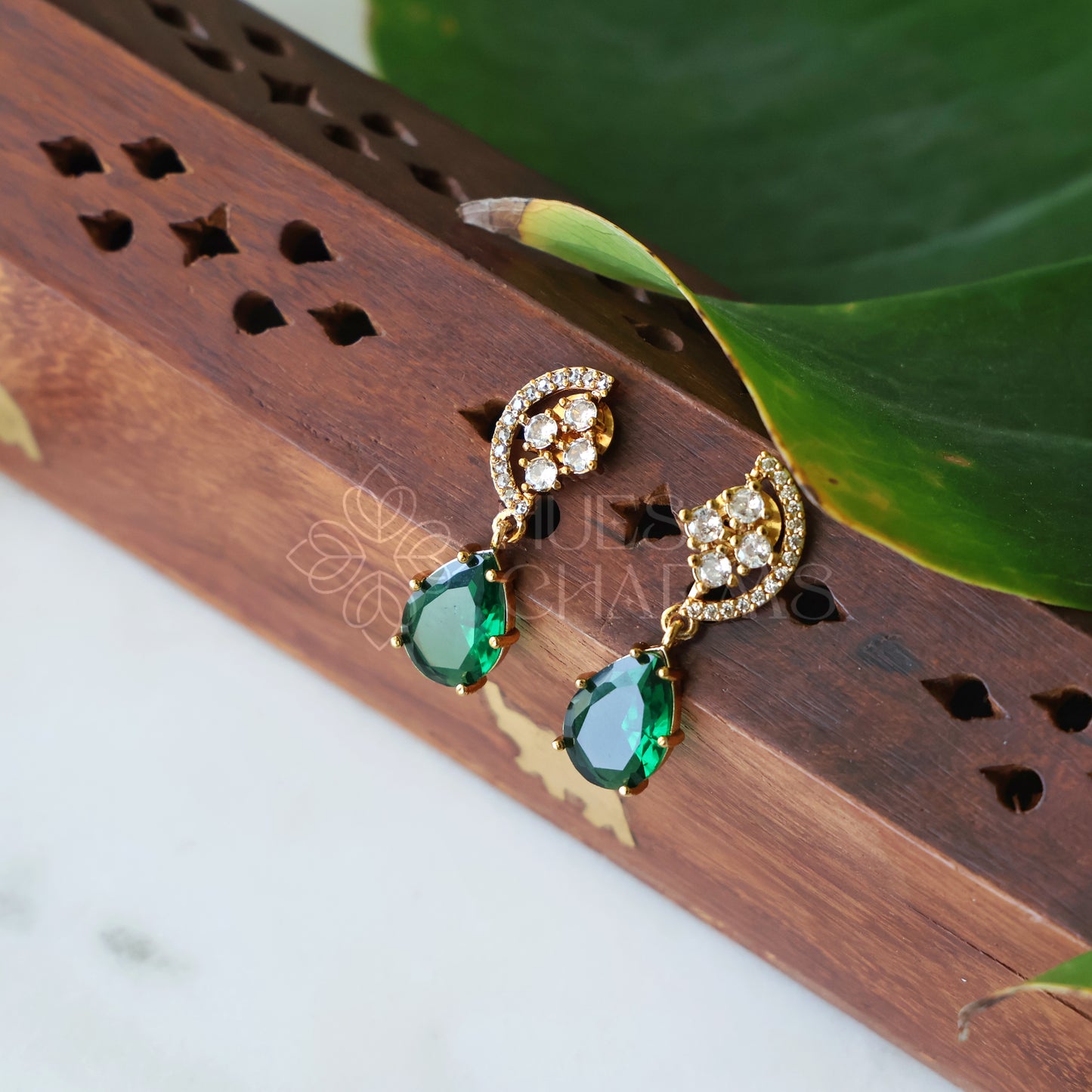 GOLDEN GLOSSY VELOURA DROP NECKLACE SET (COLOURS AVAILABLE)