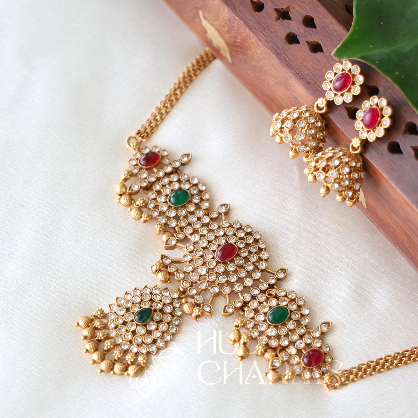 GOLDEN RATNA VARNIKA CHOKER NECKLACE SET