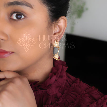 GOLDEN VINTAGE TEAPOT DROP EARRINGS