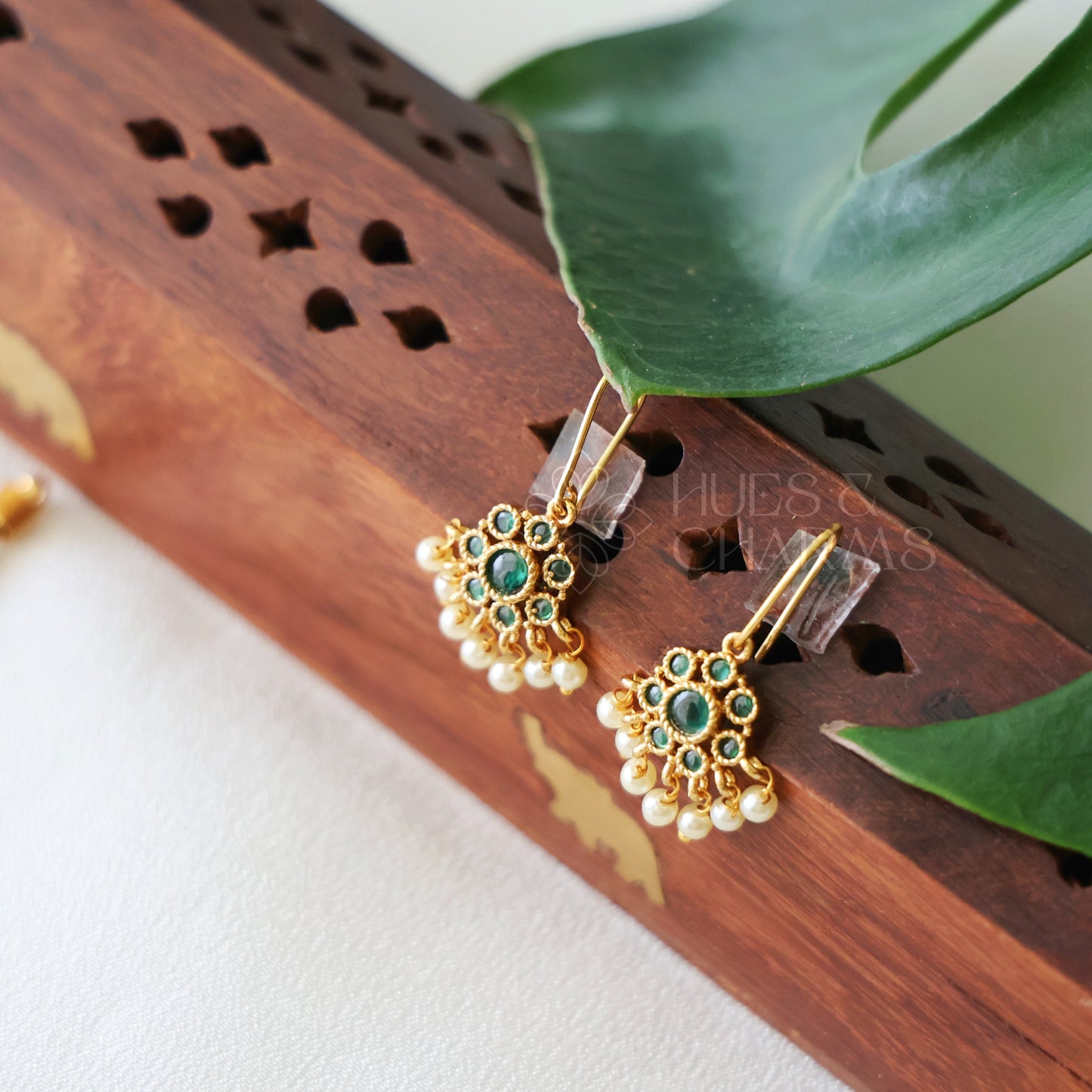 GOLDEN GULMOHAR DROPLET NECKLACE SET (COLOURS AVAILABLE)