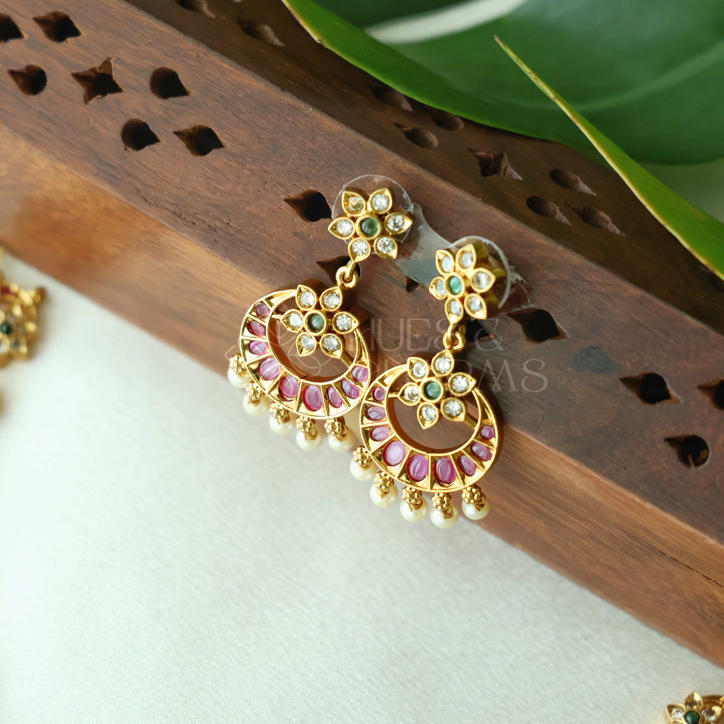 GOLDEN  PADMARAGA KEMP NECKLACE SET WITH PEARLS| Premium jewellery