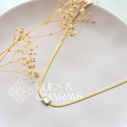GOLDEN RECTANGLE WHITE STONE PENDANT NECKPIECE