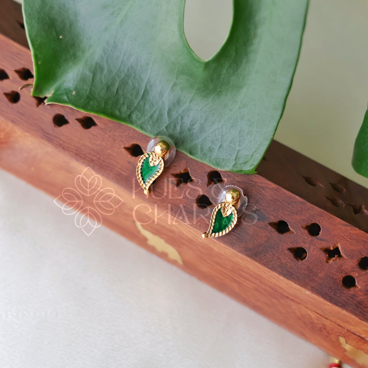 GOLDEN VAIDEHI PALAKKA NECKLACE SET (COLOURS AVAILABLE)