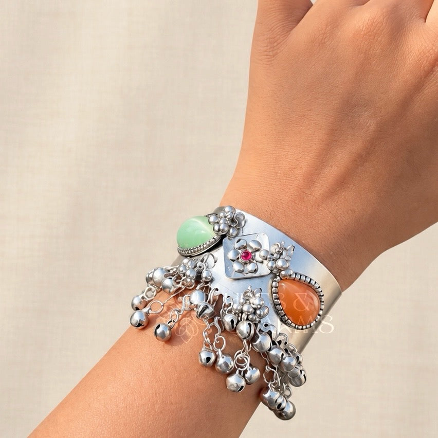 GULBAHAR GHUNGROO CUFF BANGLE