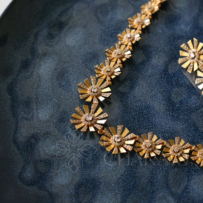 GOLDEN LUMIERE BLOOM AD NECKLACE SET