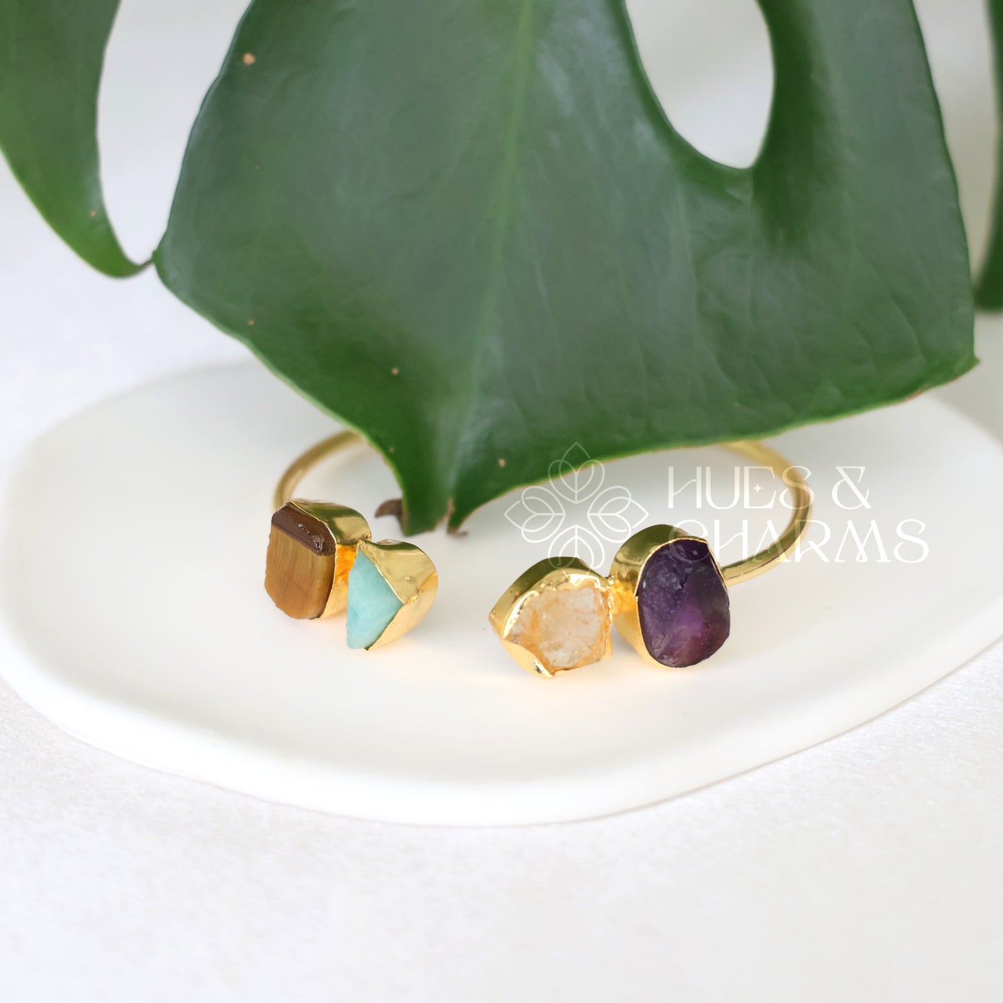 GOLDEN 4 RAW STONE STATEMENT BANGLE (COLOURS AVAILABLE)